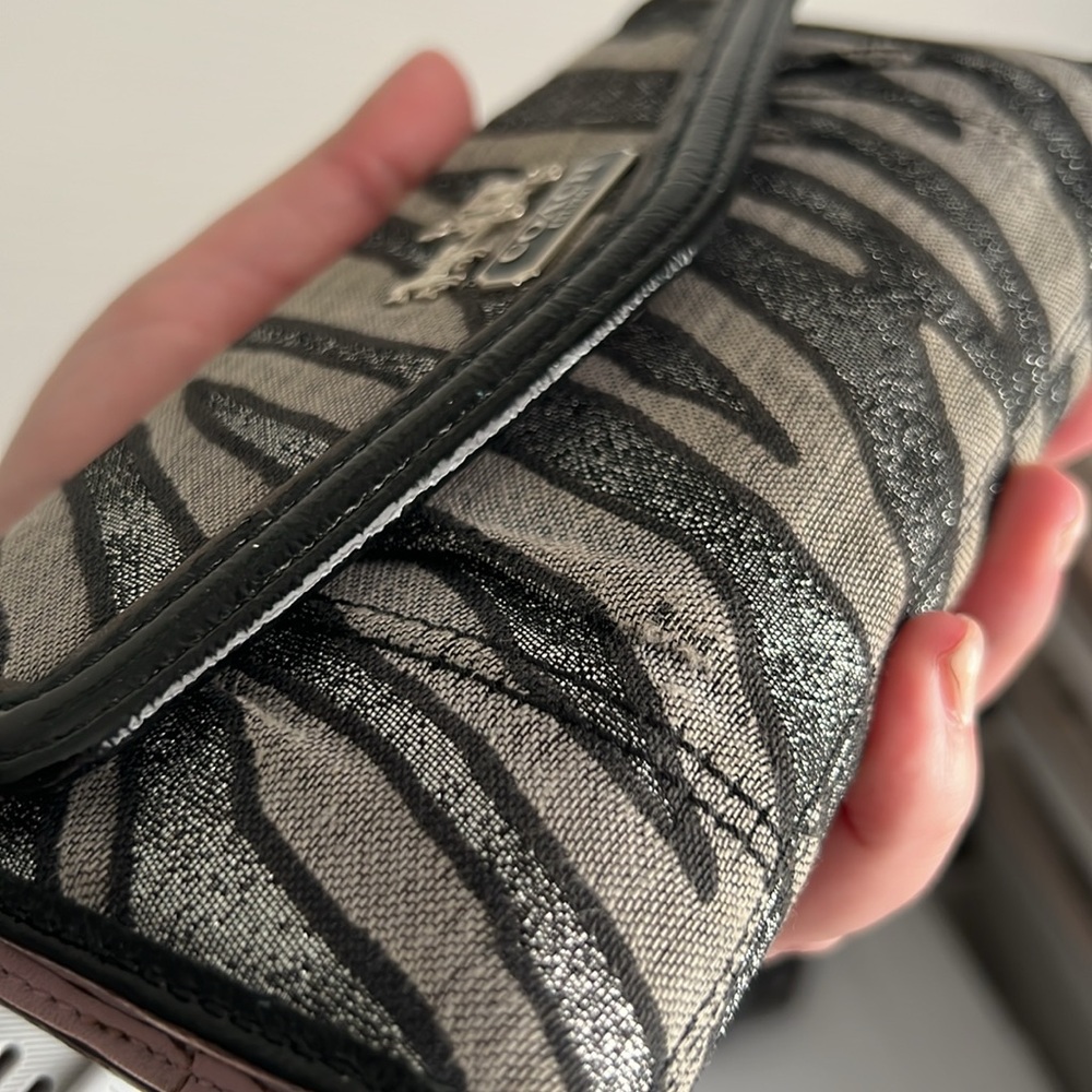 Coach Madison Sophia Satchel Large in Zebra - 15927 - Picture 10 of 16